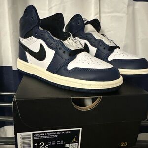 Brand new ‼️ Nike Air Jordan 1 Retro High OG Sneakers